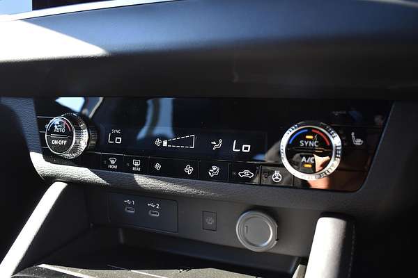 2025 Mitsubishi Outlander Aspire ZM