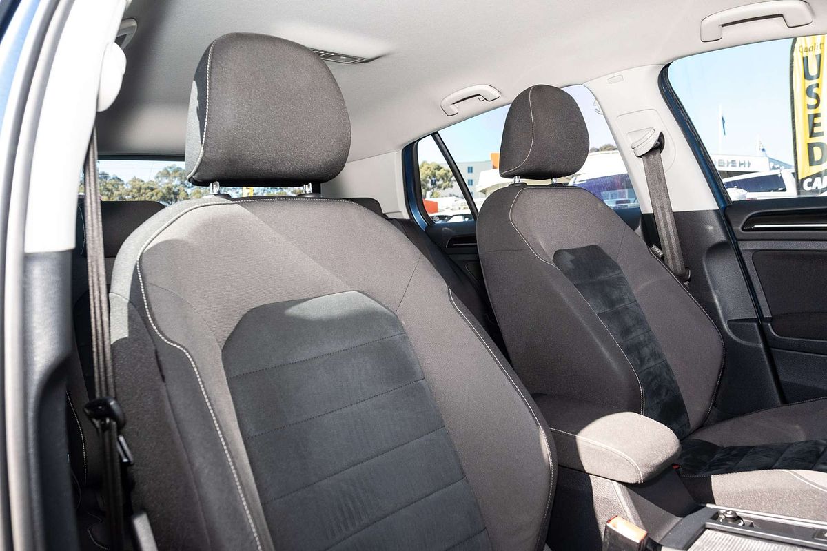 2013 Volkswagen Golf 103TSI Highline 7