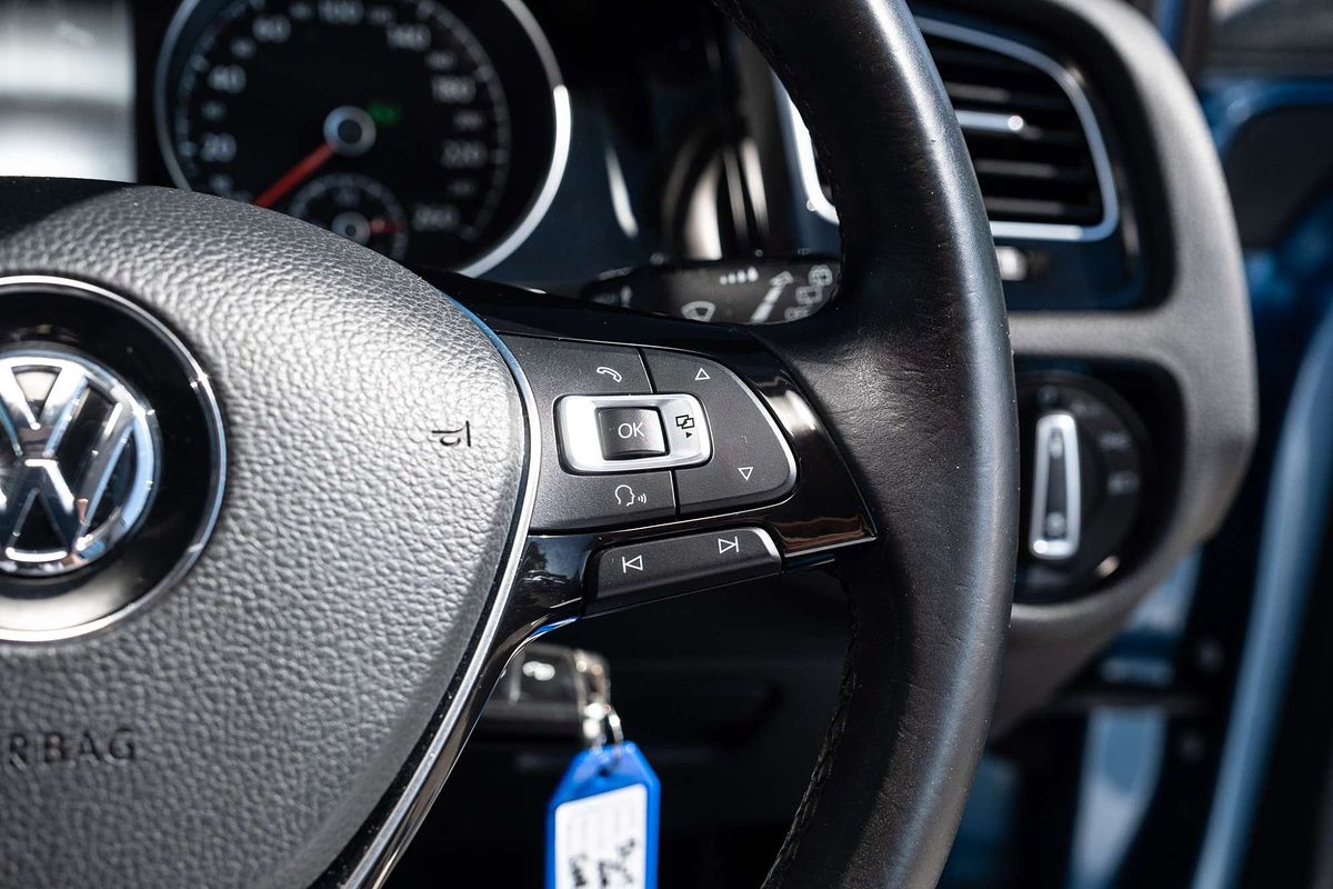 2013 Volkswagen Golf 103TSI Highline 7
