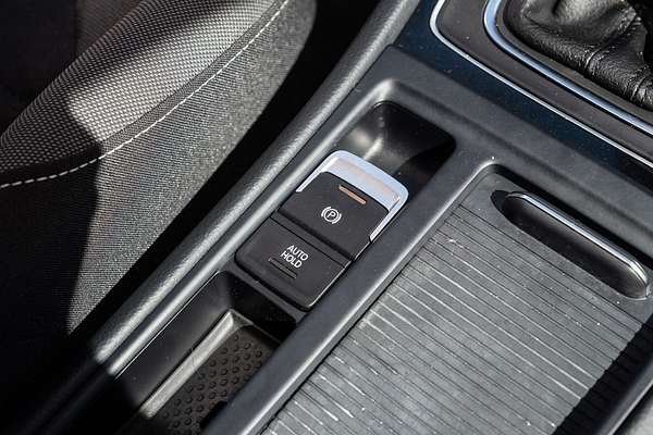 2013 Volkswagen Golf 103TSI Highline 7
