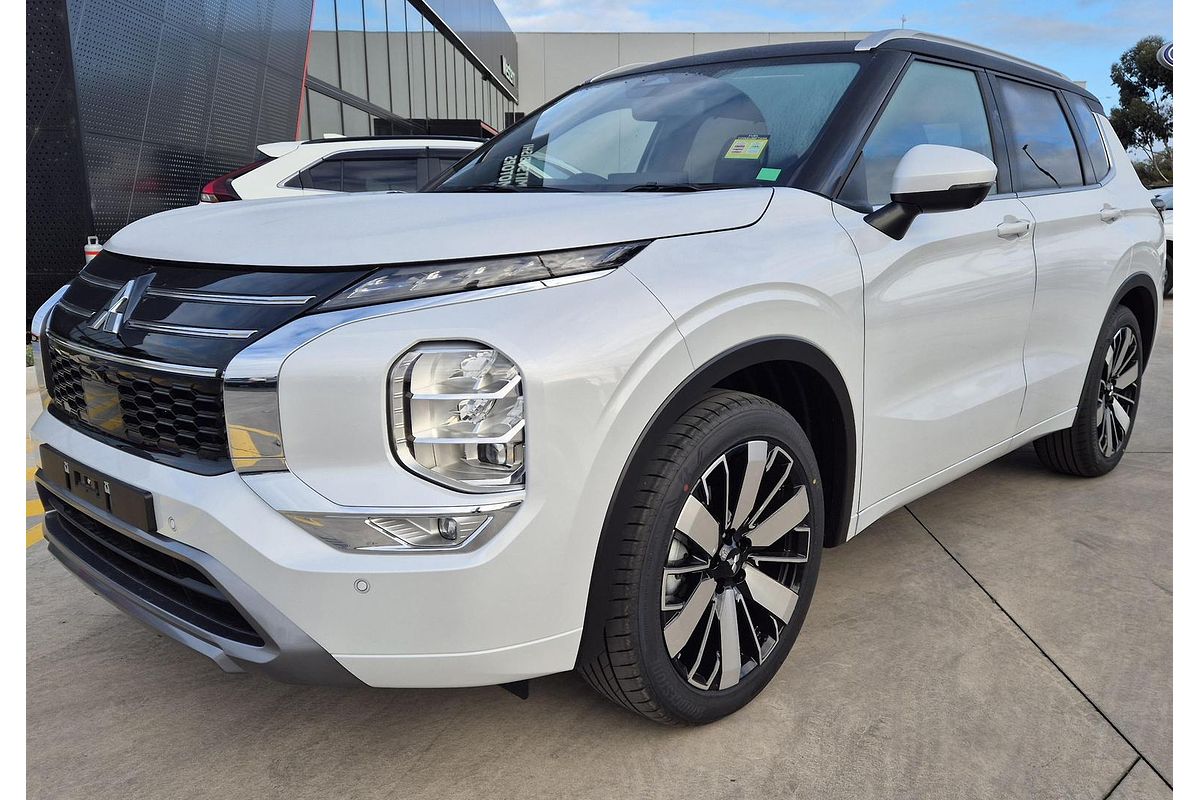 2025 Mitsubishi Outlander Exceed Tourer ZM