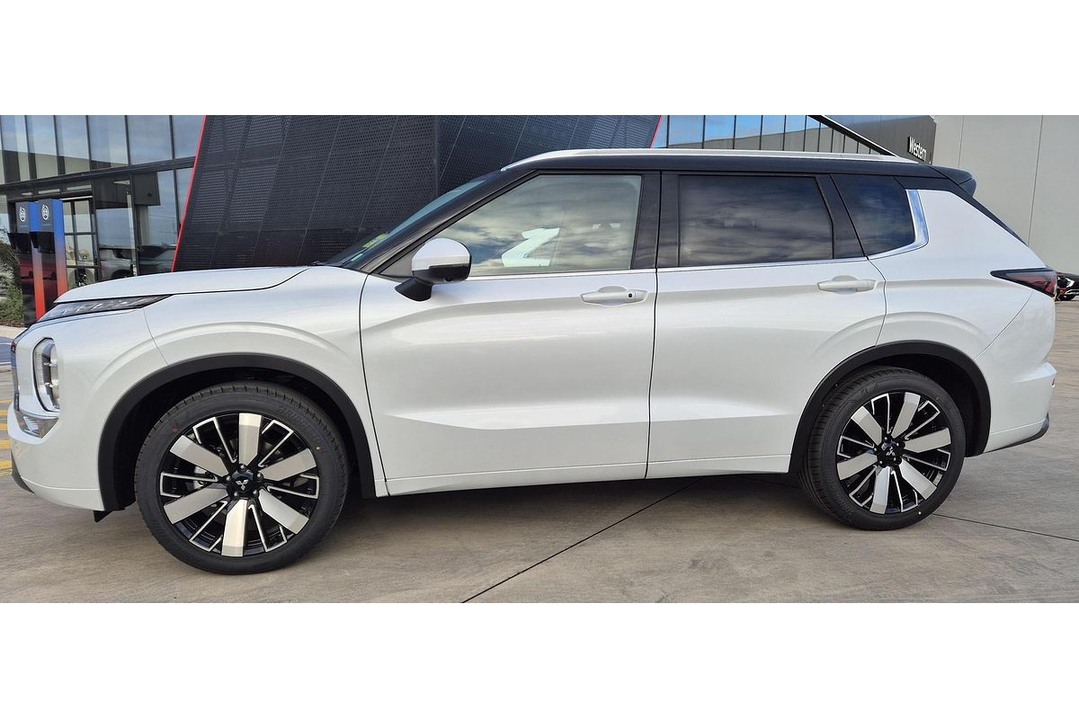 2025 Mitsubishi Outlander Exceed Tourer ZM
