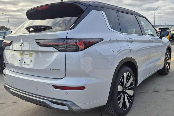 2025 Mitsubishi Outlander Exceed Tourer ZM