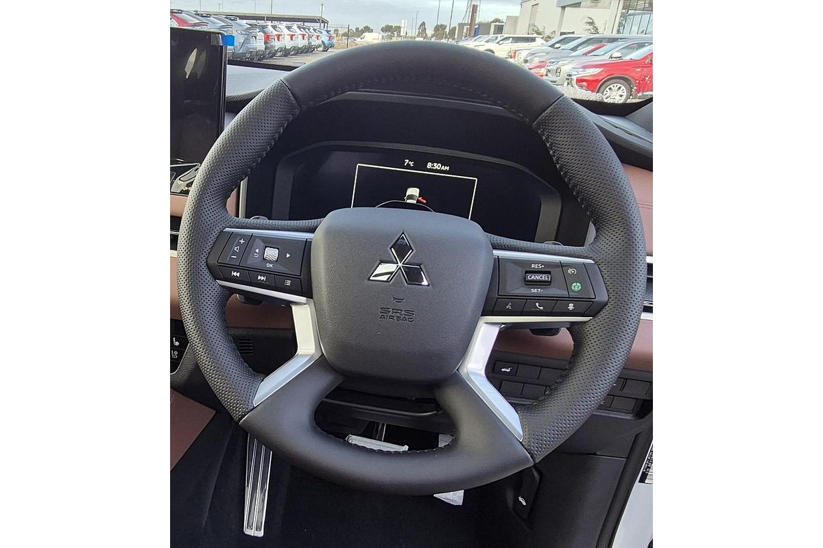 2025 Mitsubishi Outlander Exceed Tourer ZM