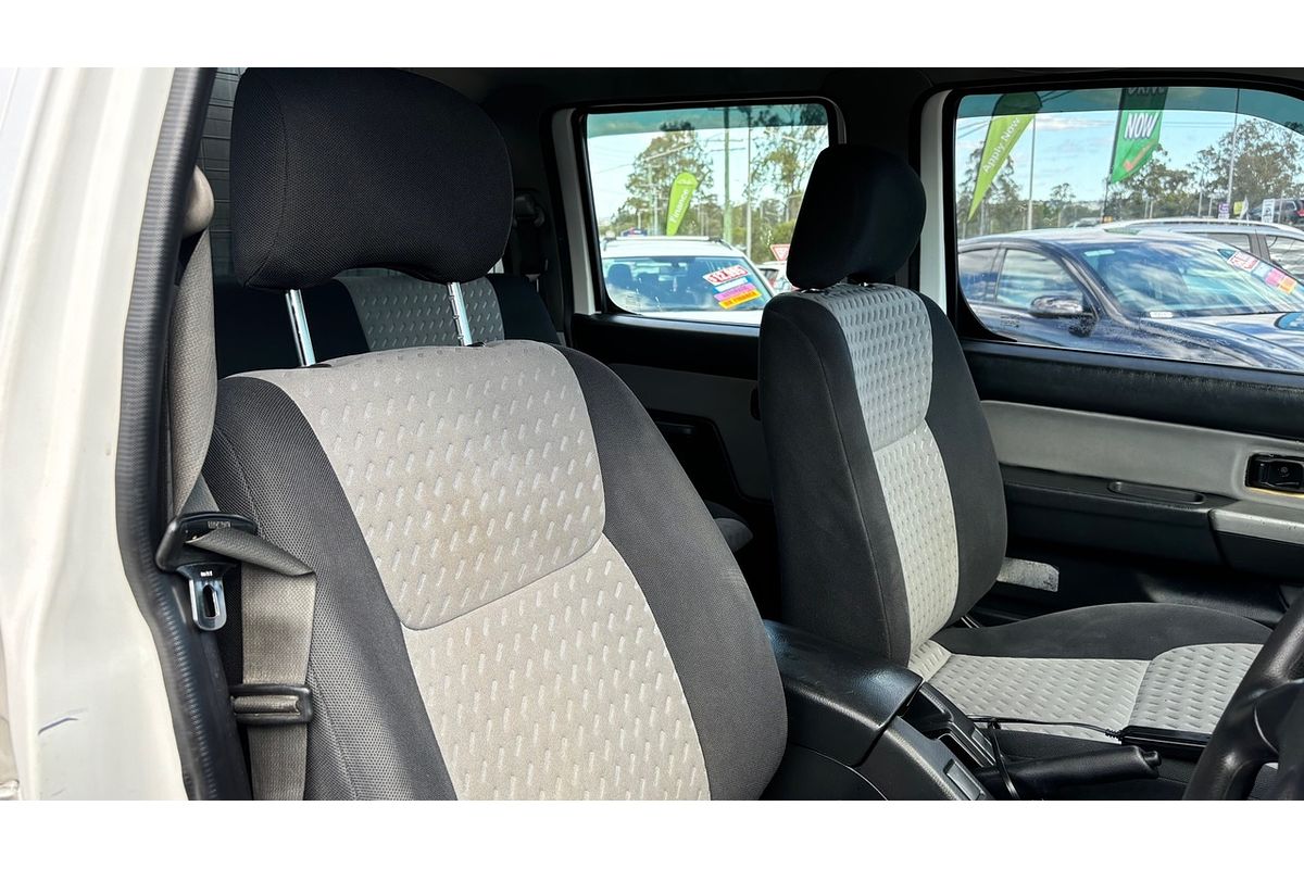 2014 Nissan Navara ST-R D22 4X4