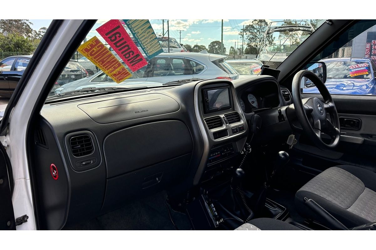 2014 Nissan Navara ST-R D22 4X4