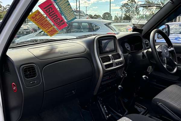 2014 Nissan Navara ST-R D22 4X4