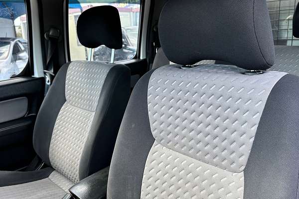 2014 Nissan Navara ST-R D22 4X4