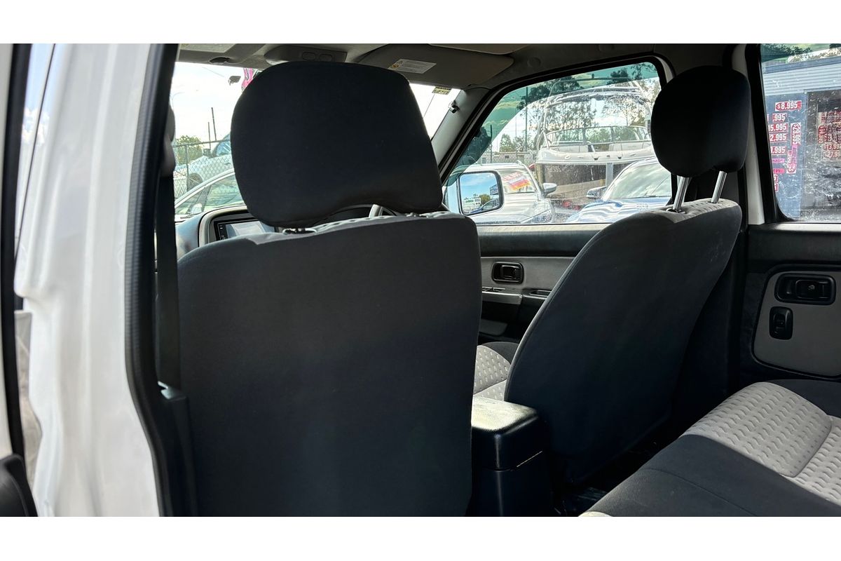 2014 Nissan Navara ST-R D22 4X4