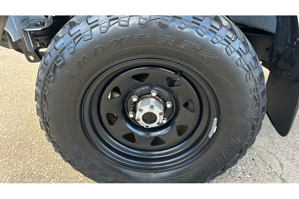 2014 Nissan Navara ST-R D22 4X4