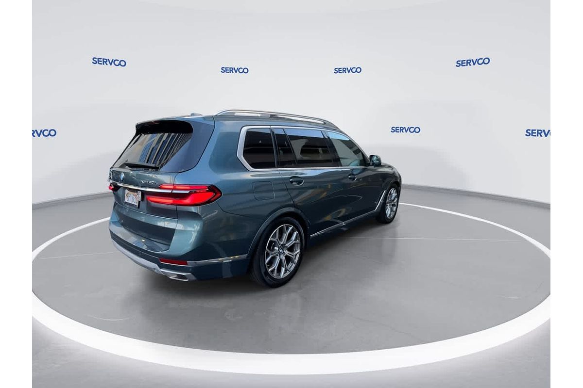 2023 BMW X7 xDrive40i
