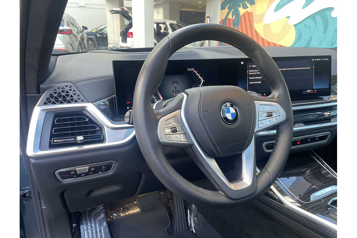 2023 BMW X7 xDrive40i