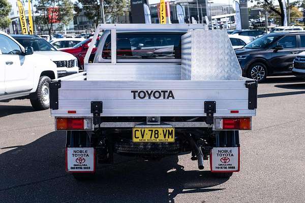 2017 Toyota Hilux Workmate TGN121R Rear Wheel Drive