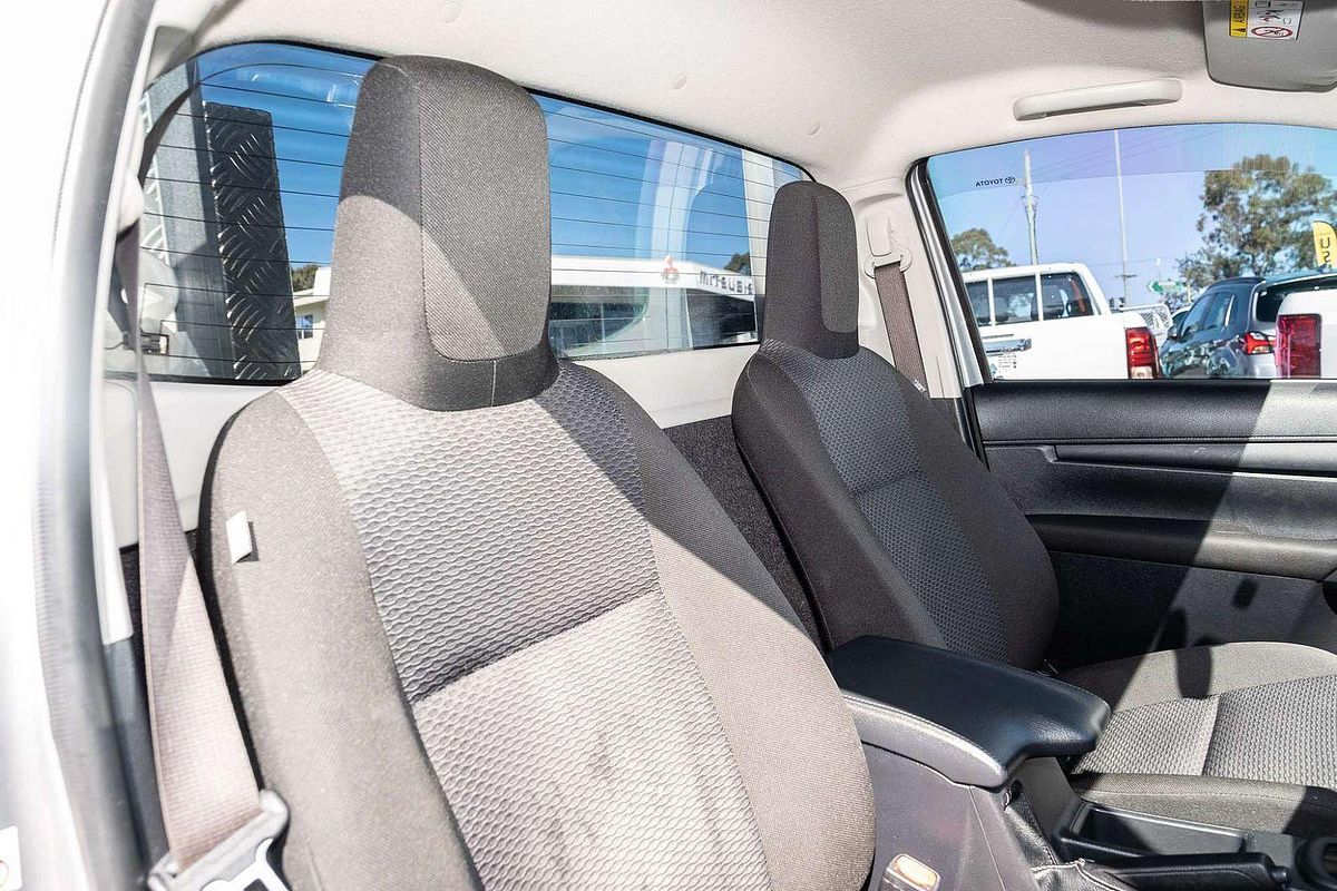 2017 Toyota Hilux Workmate TGN121R Rear Wheel Drive