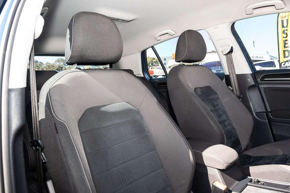 2013 Volkswagen Golf 103TSI Highline 7