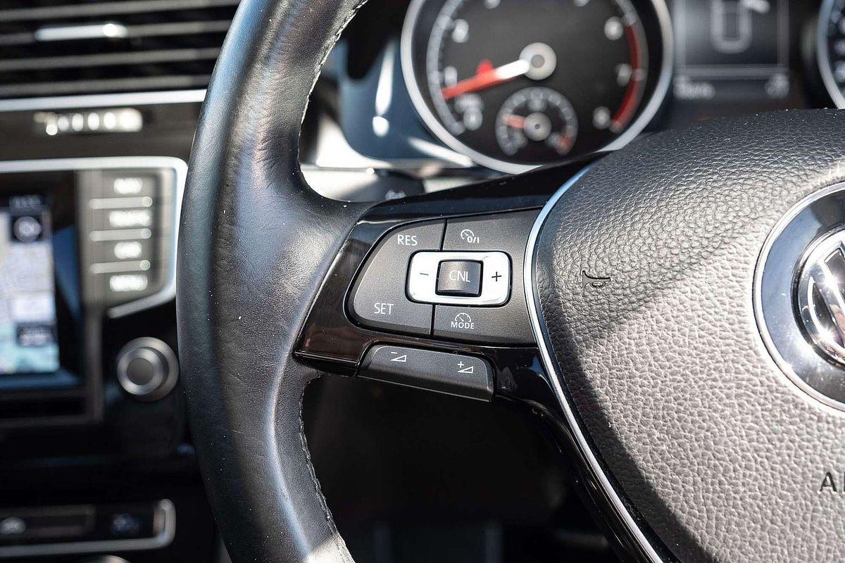 2013 Volkswagen Golf 103TSI Highline 7