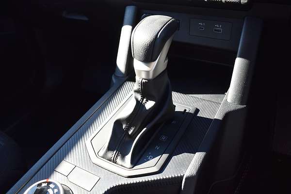 2024 Mitsubishi Triton GLX MV 4X4