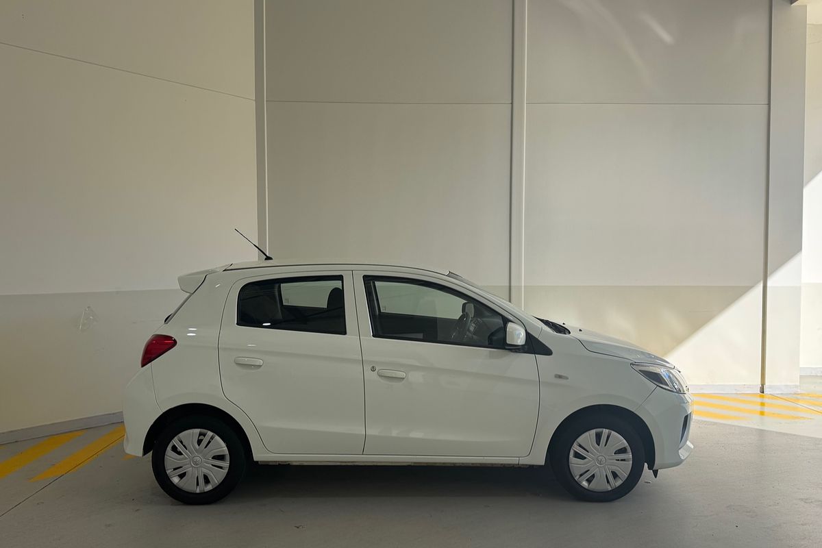 2021 Mitsubishi Mirage ES LB