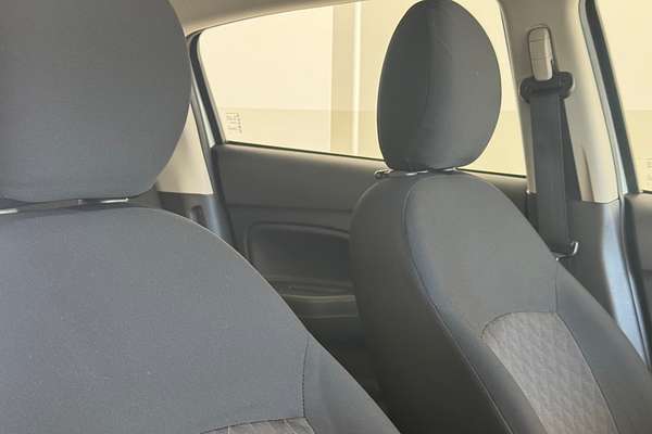 2021 Mitsubishi Mirage ES LB