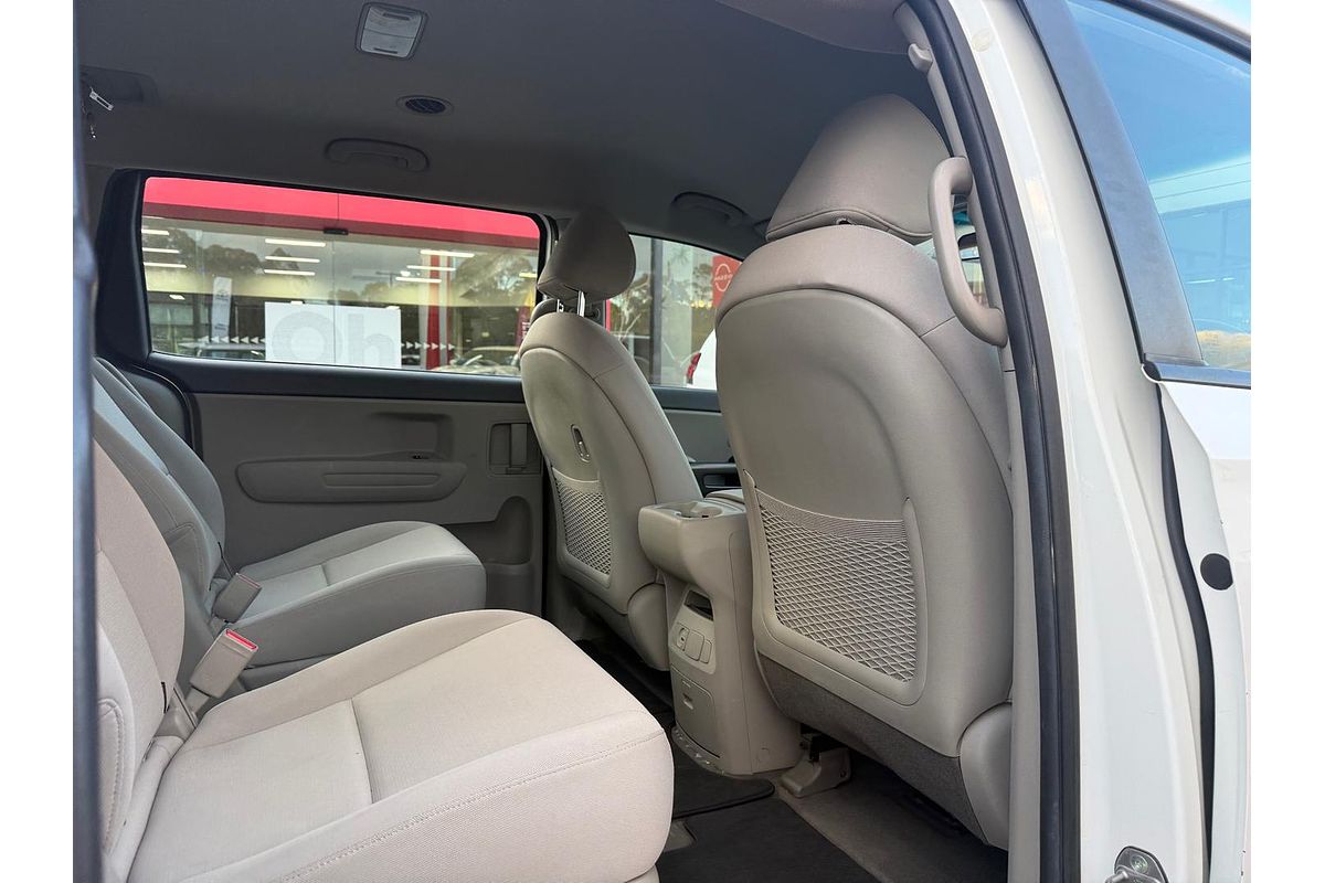 2018 Kia Carnival S YP