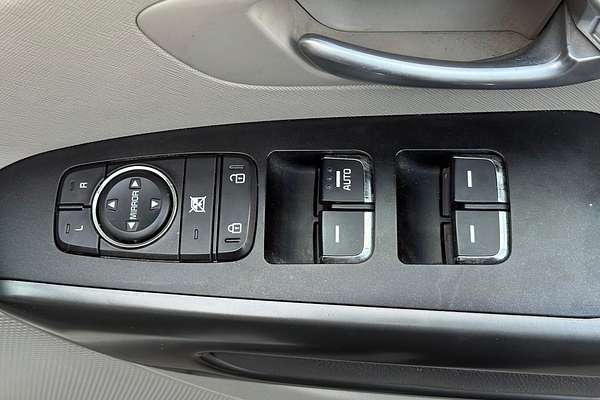 2018 Kia Carnival S YP