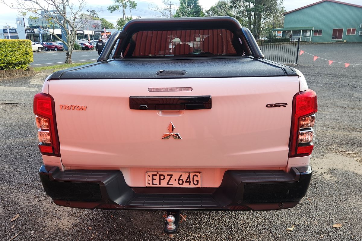 2021 Mitsubishi Triton GSR MR 4X4