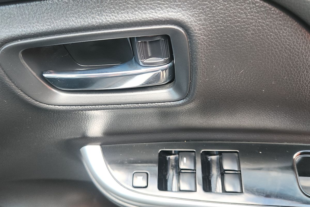2021 Mitsubishi Triton GSR MR 4X4