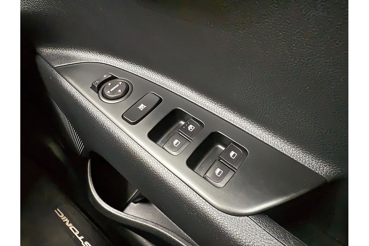 2024 Kia Stonic S YB