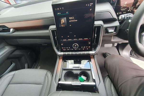 2025 GMC Yukon Denali T1