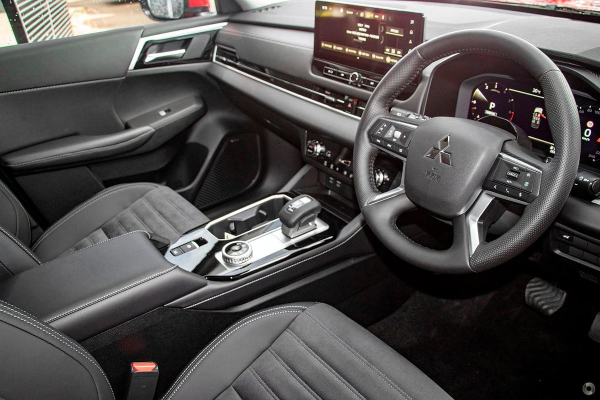 2025 Mitsubishi Outlander Aspire ZM 2WD