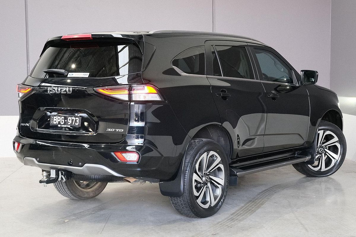 2021 Isuzu MU-X LS-T