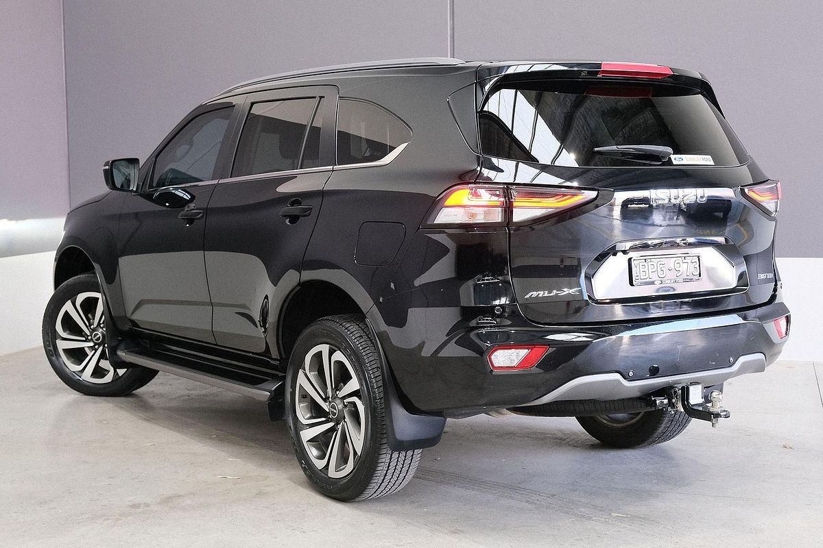 2021 Isuzu MU-X LS-T