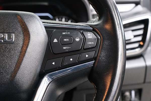 2021 Isuzu MU-X LS-T