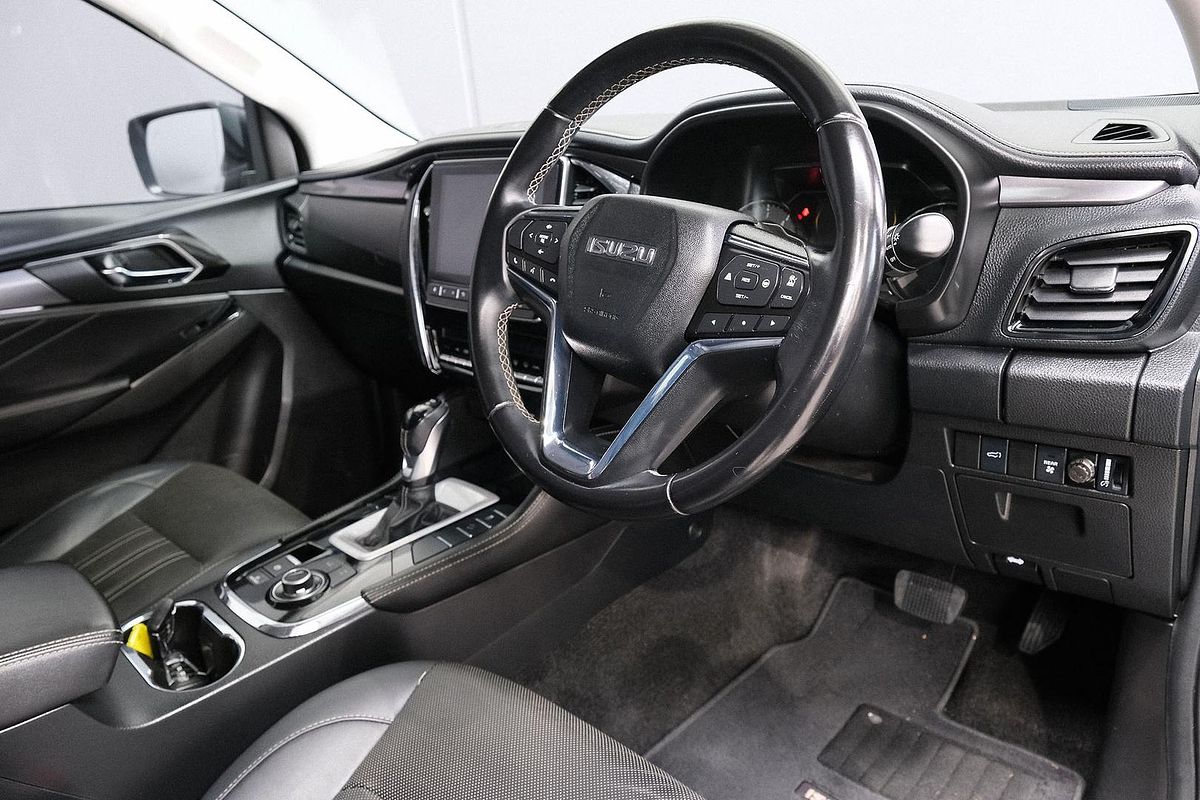 2021 Isuzu MU-X LS-T