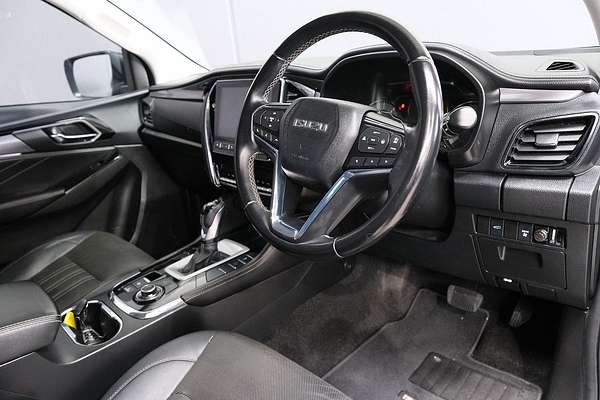 2021 Isuzu MU-X LS-T