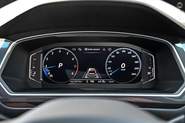 2025 Volkswagen T-Roc 140TSI R-Line D11