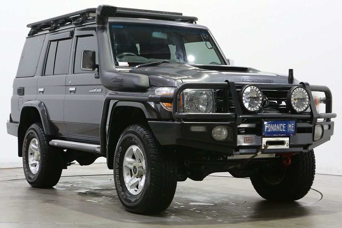 2017 Toyota Landcruiser GXL VDJ76R