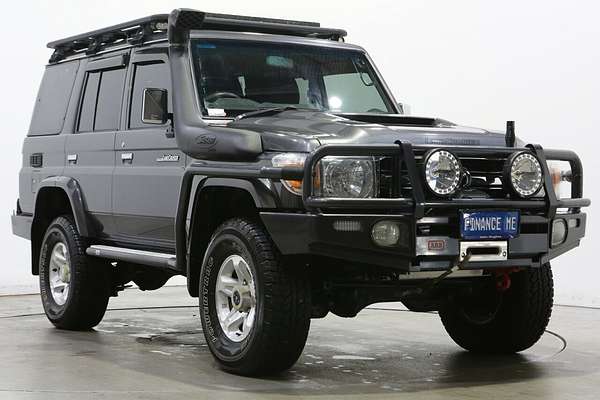 2017 Toyota Landcruiser GXL VDJ76R