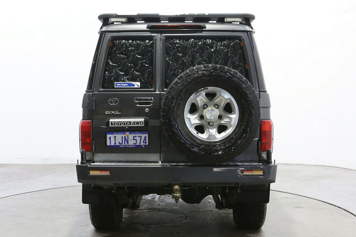 2017 Toyota Landcruiser GXL VDJ76R