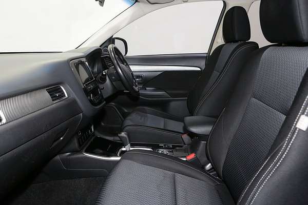 2017 Mitsubishi Outlander LS Safety Pack ZK