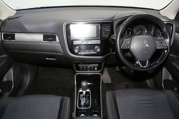 2017 Mitsubishi Outlander LS Safety Pack ZK