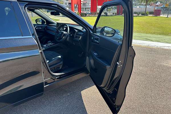 2023 Mitsubishi Outlander LS ZM