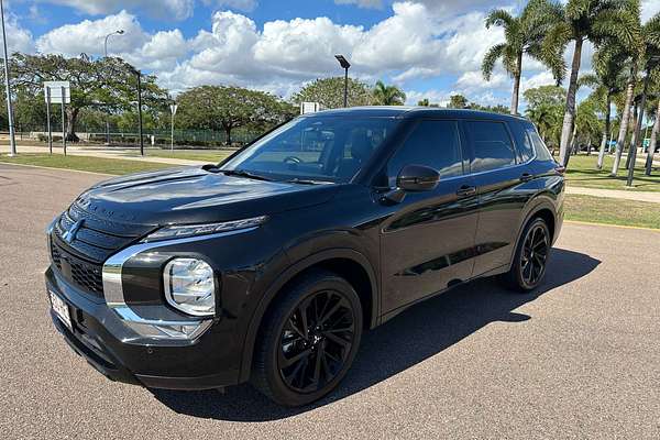 2023 Mitsubishi Outlander LS ZM