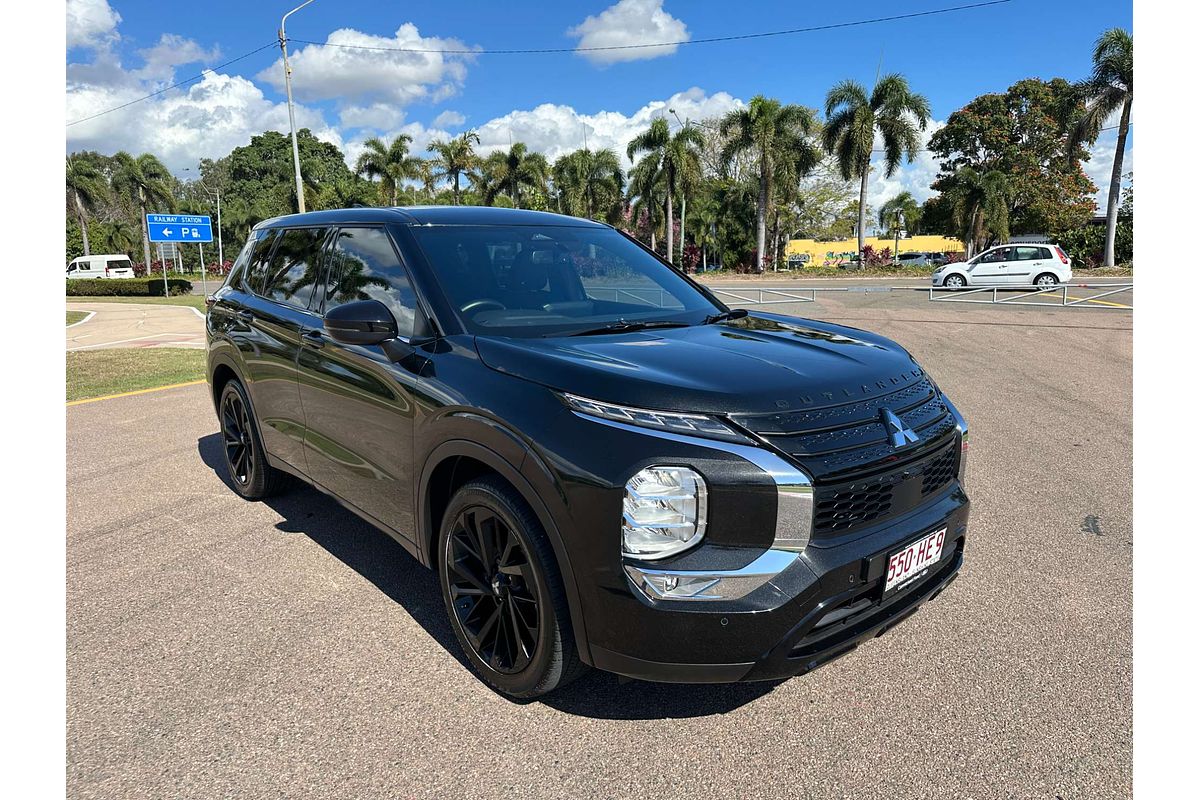 2023 Mitsubishi Outlander LS ZM