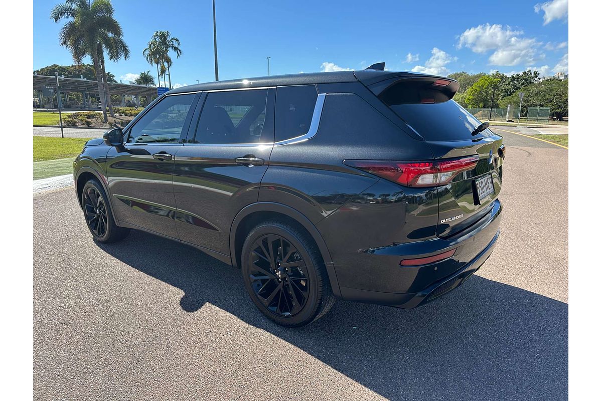 2023 Mitsubishi Outlander LS ZM