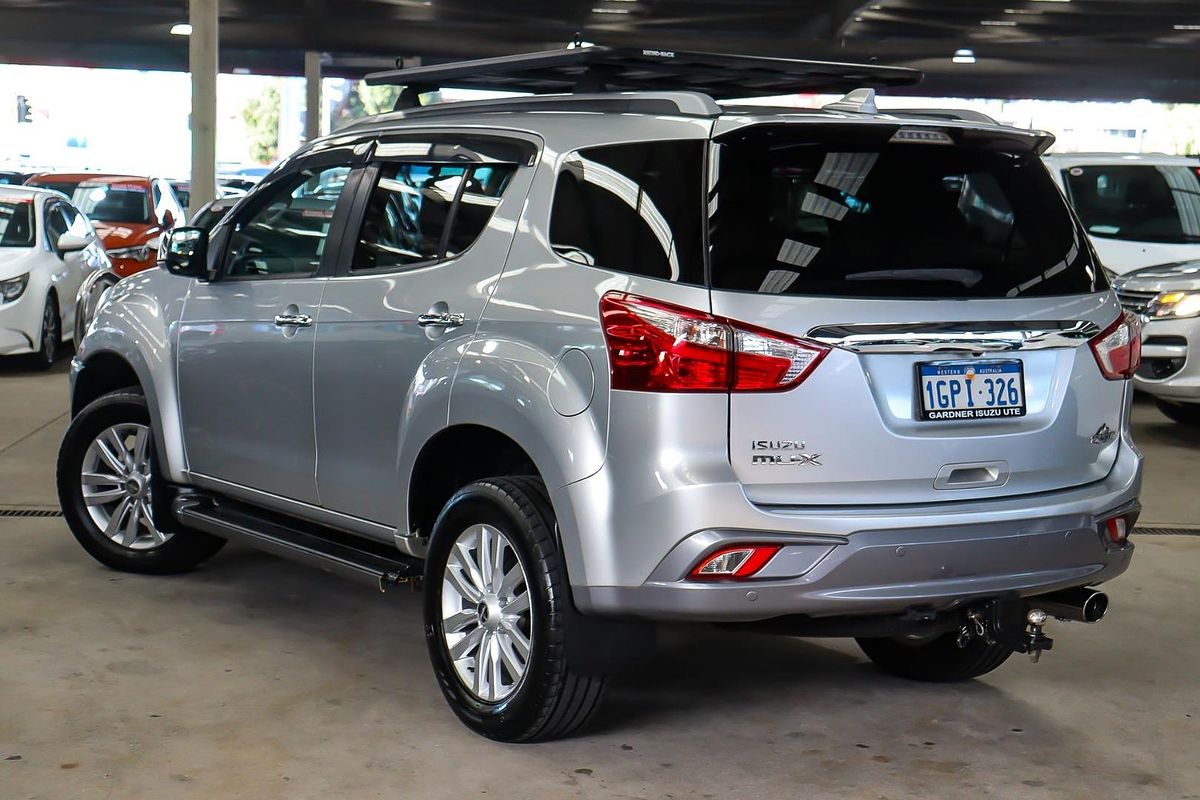 2018 Isuzu MU-X LS-T