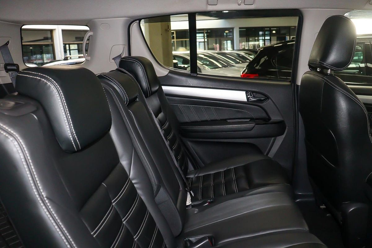 2018 Isuzu MU-X LS-T