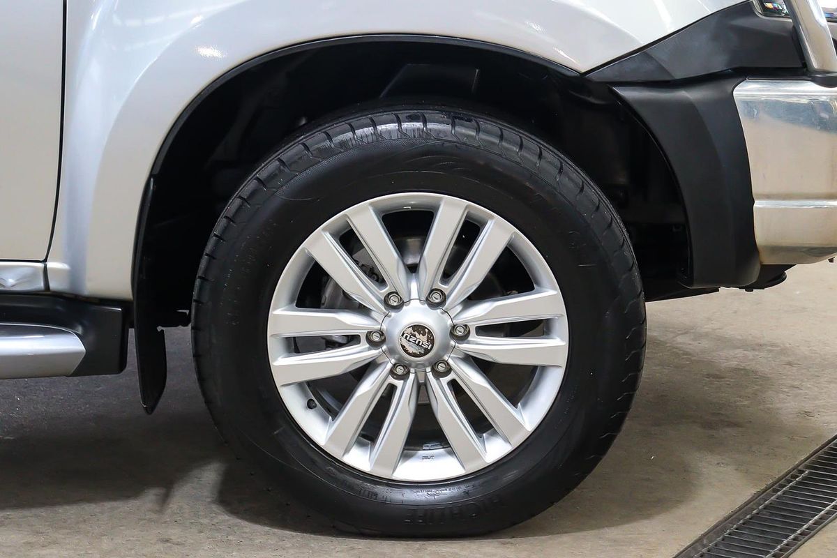 2018 Isuzu MU-X LS-T