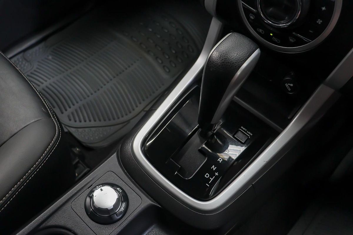2018 Isuzu MU-X LS-T