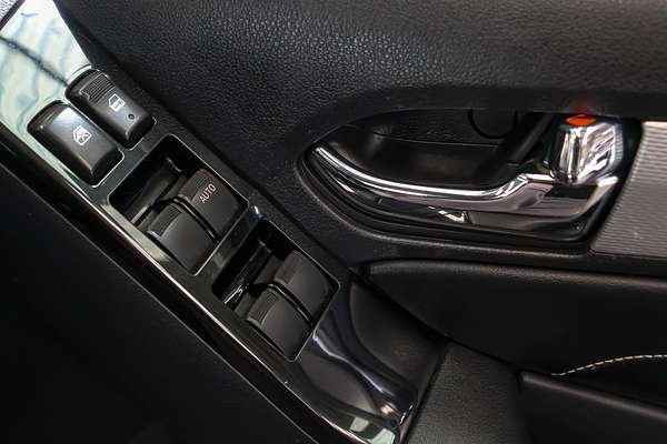 2018 Isuzu MU-X LS-T